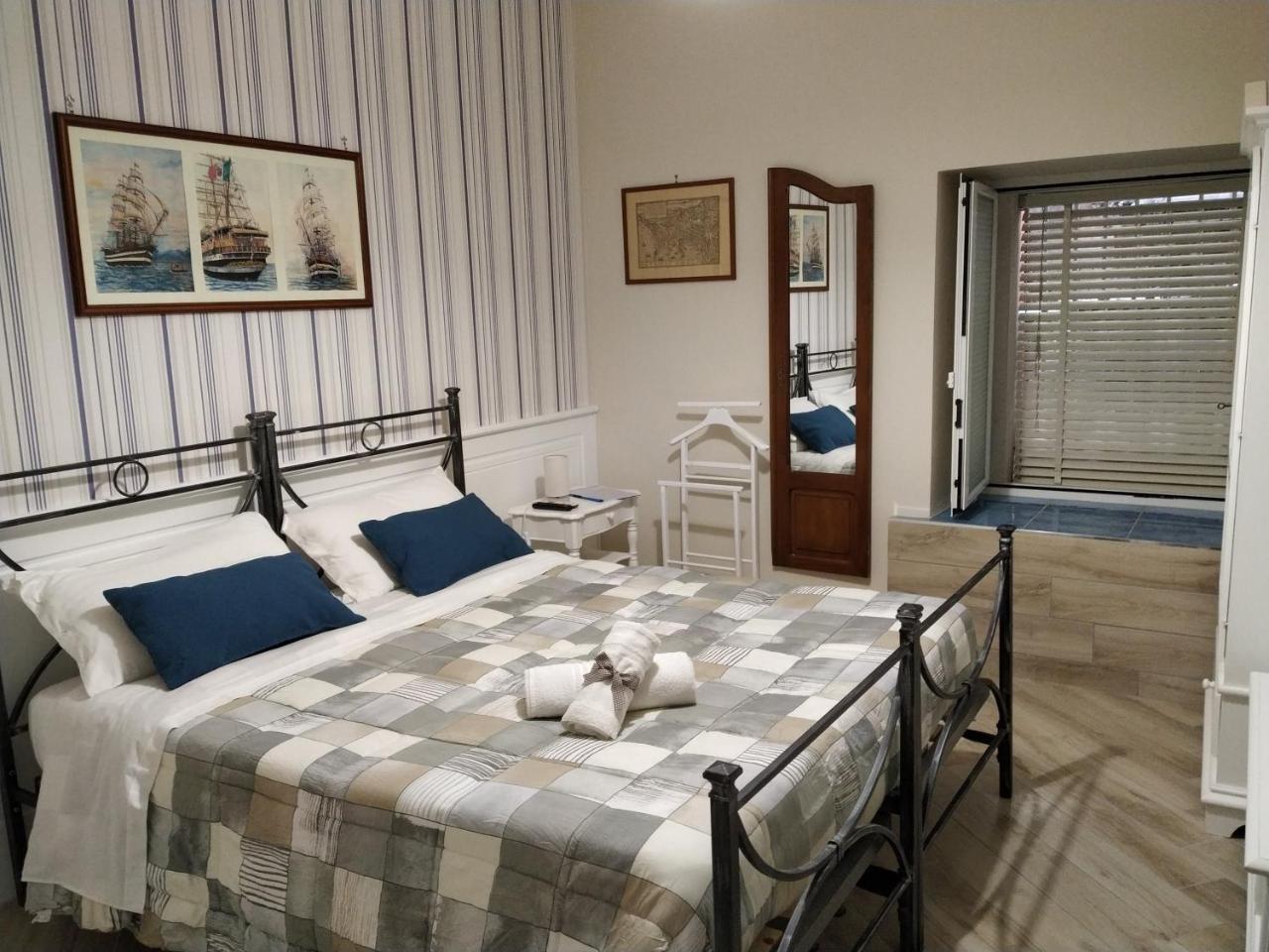 Il Timone B&B Castellammare di Stabia Exterior foto